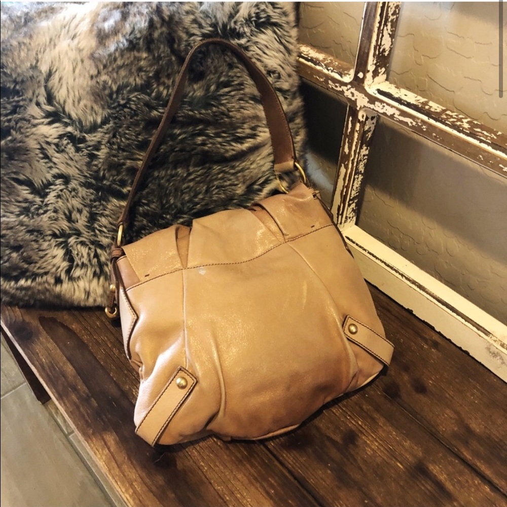 SOLD Yves Saint Laurent Bow Shoulder Bag - Picture 3 of 6